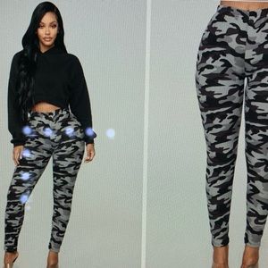 Fashion Nova fleece pants